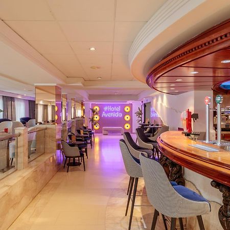 Hotel Avenida Бенидорм Екстериор снимка