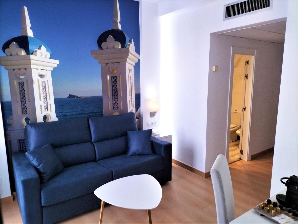 Hotel Avenida Бенидорм Екстериор снимка